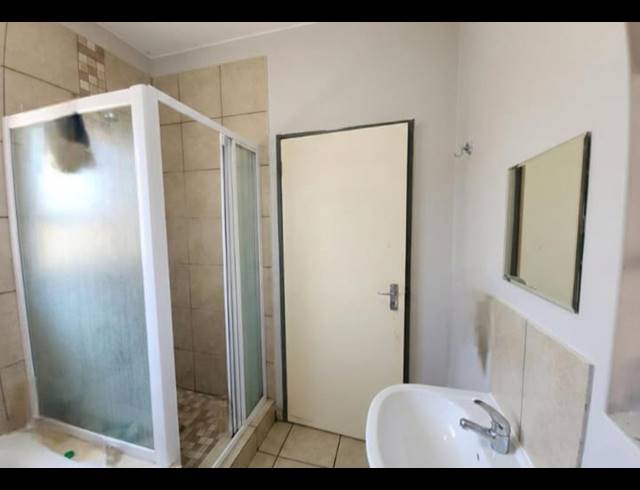 2 bed property to rent in DURBANVILLE